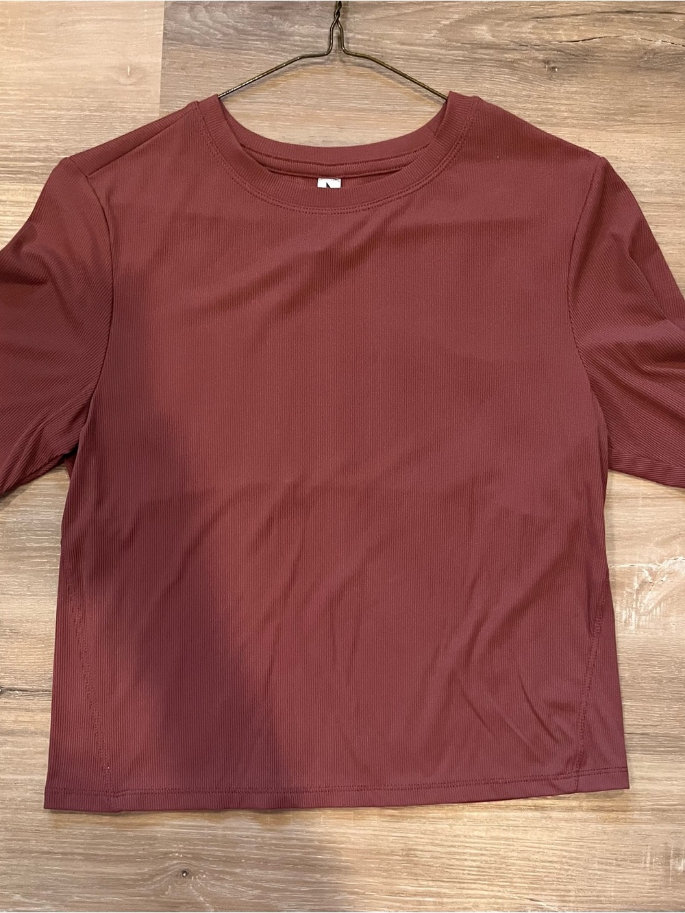 Avia Women's Short Sleeve Crewneck Top in Burgundy